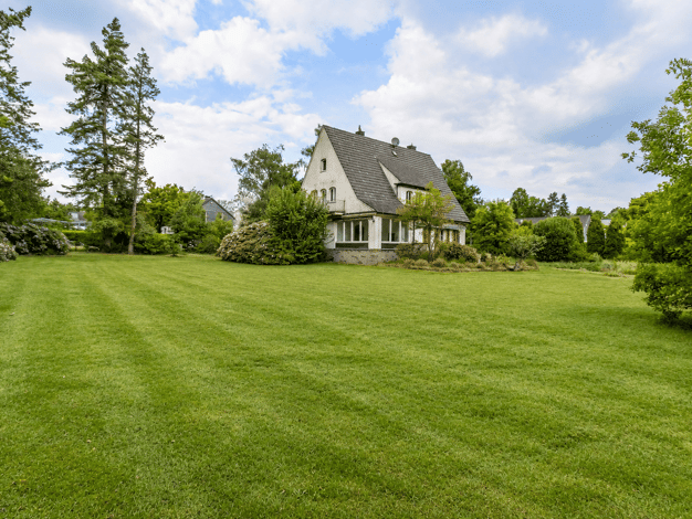 Einfamilienhaus zum Kauf 1.250.000 € 7 Zimmer 249 m² 4.500 m² Grundstück Lintorf Ratingen 40885