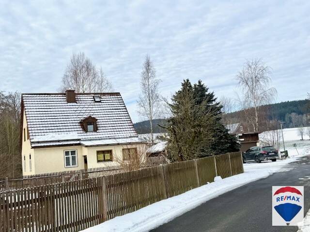 Einfamilienhaus zum Kauf 87.500 € 6 Zimmer 98 m²<br/>Wohnfläche 700 m²<br/>Grundstück Leupoldsdorf Tröstau 95709