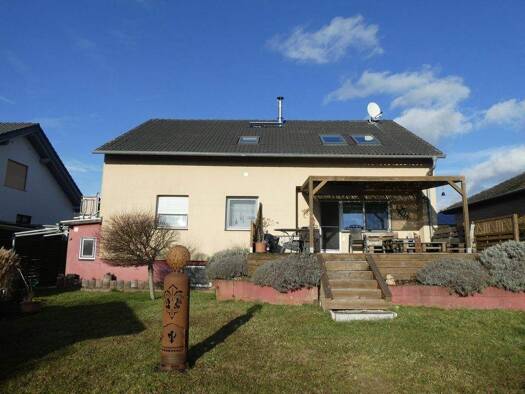 Mehrfamilienhaus zum Kauf 579.000 € 7 Zimmer 172 m² 649 m² Grundstück Semd Groß-Umstadt 64823