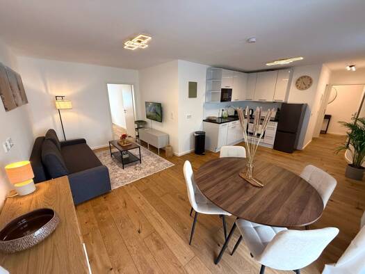 Wohnung zur Miete 2.199 € 2 Zimmer 65 m² Geschoss 2/5 frei ab sofort Neustadt-Süd Innenstadt 50678