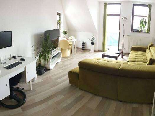 Wohnung zur Miete 349 € 2 Zimmer 63 m² 4. Geschoss frei ab 01.05.2026 Pleißbachstr. 3 Schloßchemnitz Chemnitz 09113