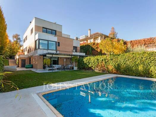 Stadthaus zum Kauf 2.680.000 € 431 m² 557 m² Grundstück Madrid 28023