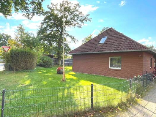 Einfamilienhaus zum Kauf 374.000 € 5 Zimmer 133,1 m² 774 m² Grundstück Alten Weden 28 Moisburg 21647
