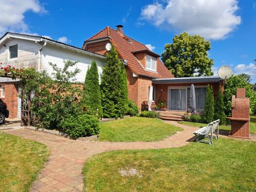 Einfamilienhaus zum Kauf 239.000 € 5,5 Zimmer 160 m² 1.039 m² Grundstück Hechthausen 21755