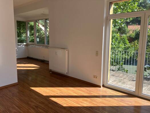 Wohnung zur Miete 449 € 2 Zimmer 52,5 m² 2. Geschoss frei ab 01.09.2026 Grundstraße 111 Loschwitz/Wachwitz Ortsamtsbereich Loschwitz 01326