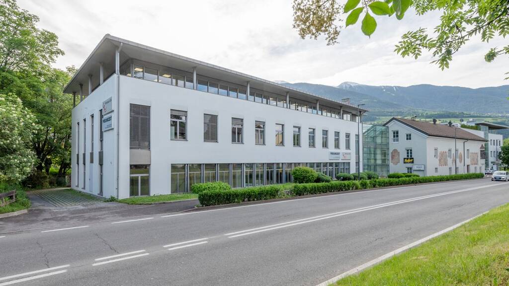 Laden zum Kauf 620 m² Verkaufsfläche Brennerstraße 32 Brixen 39042