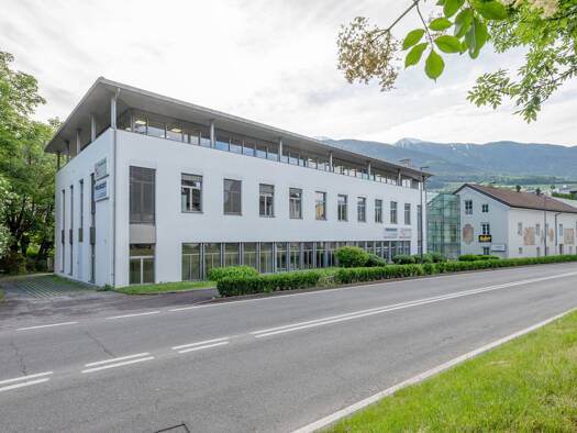 Laden zum Kauf 620 m² Verkaufsfläche Brennerstraße 32 Brixen 39042