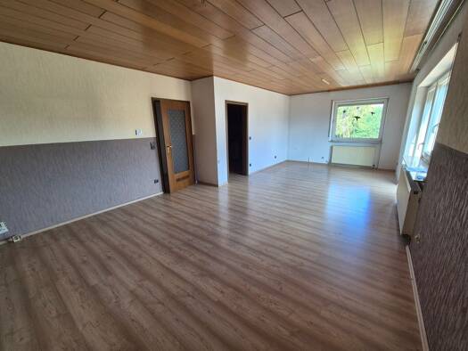 Wohnung zur Miete 650 € 2,5 Zimmer 75 m² Geschoss 1/2 frei ab 01.10.2026 Böhl-Iggelheim 67459