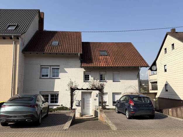 Mehrfamilienhaus zum Kauf 251.000 € 8 Zimmer 203 m² 1.623 m² Grundstück frei ab sofort Bilsdorf Nalbach 66809