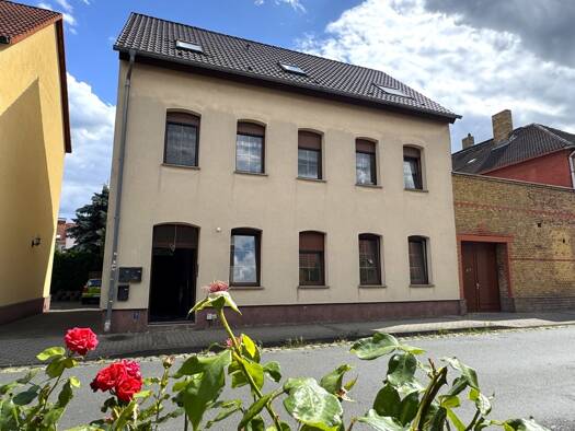 Mehrfamilienhaus zum Kauf 135.000 € 8 Zimmer 183,7 m² 260 m² Grundstück Bitterfeld 06749