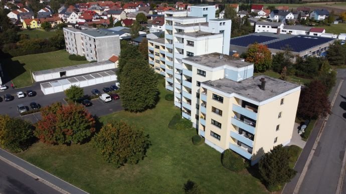 Wohnung zur Miete nur mit Wohnberechtigungsschein 325 € 3 Zimmer 74,4 m²<br/>Wohnfläche 3.<br/>Geschoss ab sofort<br/>Verfügbarkeit Porzellinerstraße 15 Mitterteich Mitterteich 95666