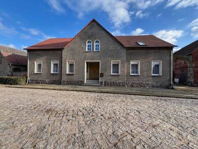 Haus zum Kauf 159.000 € 8 Zimmer 300 m² 4.000 m² Grundstück frei ab sofort Schleußer Dorfstraße 8 Schleuß Tangerhütte 39517