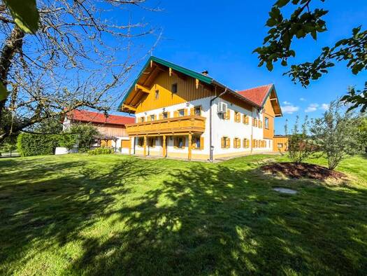 Bauernhaus zum Kauf 2.590.000 € 11 Zimmer 345 m² 18.355 m² Grundstück Wendling 5232