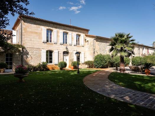 Haus zum Kauf 3.100.000 € 650 m² 20.000 m² Grundstück Camblanes-et-Meynac 33360