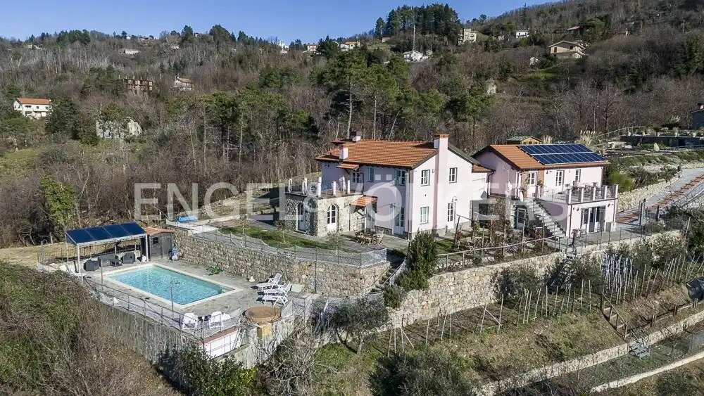 Villa zum Kauf 730.000 € 10 Zimmer 341 m²<br/>Wohnfläche 2.500 m²<br/>Grundstück ab sofort<br/>Verfügbarkeit Via Veleura Castiglione Chiavarese 1