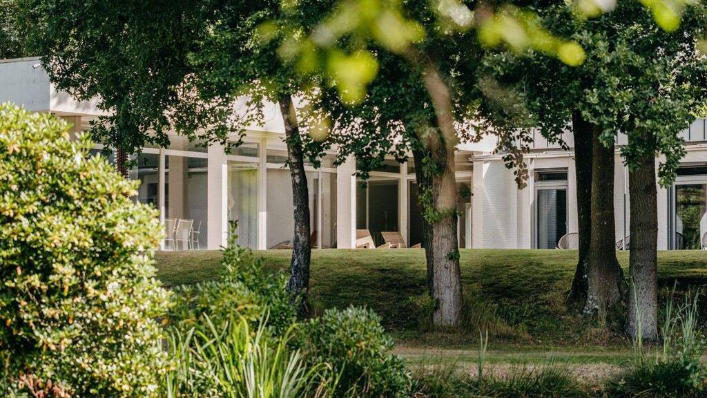 Villa zum Kauf provisionsfrei 2.790.000 € 7 Zimmer 547 m² 43.408 m² Grundstück Breloh Munster 29633