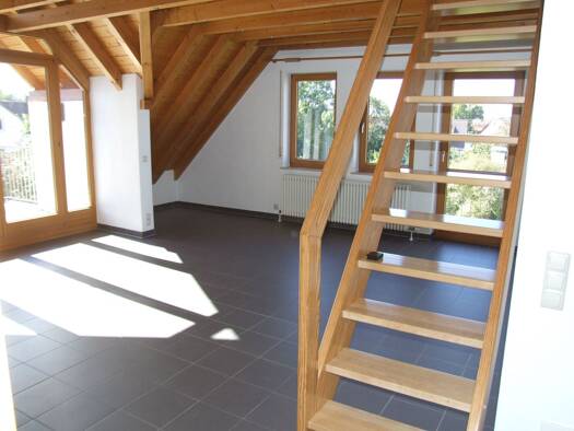 Maisonette zur Miete 750 € 2,5 Zimmer 74 m² Geschoss 3/4 frei ab 01.10.2026 Weiherstraße 11 Jesingen Kirchheim unter Teck 73230