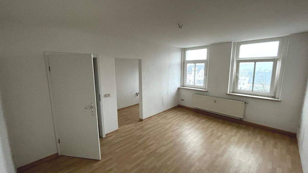 Studio zur Miete 180 € 1 Zimmer 29 m² 2. Geschoss frei ab sofort Treuen 08233