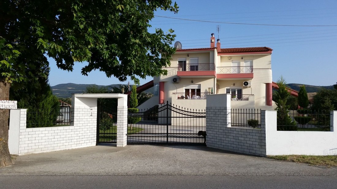 Einfamilienhaus zum Kauf 1.280.000 € 11 Zimmer 430 m²<br/>Wohnfläche 2.000 m²<br/>Grundstück Thessaloniki