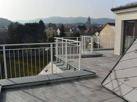 Penthouse zur Miete 2.400 € 3 Zimmer 150 m² frei ab sofort Wien 1230