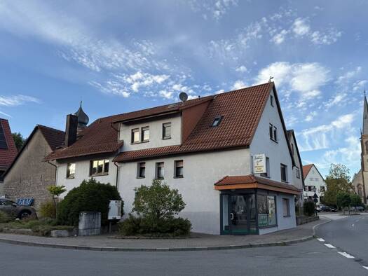 Einfamilienhaus zum Kauf 315.000 € 6,5 Zimmer 158 m² 563 m² Grundstück Oberschefflenz Schefflenz 74850