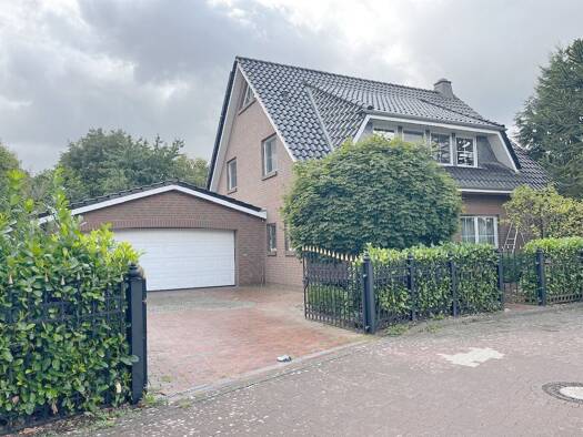 Einfamilienhaus zum Kauf 599.000 € 5 Zimmer 181,2 m² 555 m² Grundstück frei ab sofort Brinkum Stuhr 28816