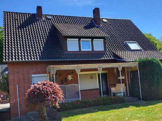 Haus zum Kauf 245.000 € 9 Zimmer 200 m² 1.481 m² Grundstück frei ab sofort Lemke Marklohe 31608