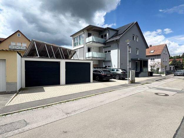 Wohnung zur Miete 1.300 € 2,5 Zimmer 104 m² 2. Geschoss frei ab sofort Baumgartenstraße 3 Roßtal Roßtal 90574