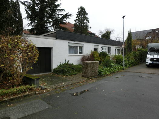 Haus zum Kauf 609.000 € 7 Zimmer 257 m² 417 m² Grundstück frei ab sofort Seeheim Seeheim-Jugenheim 64342