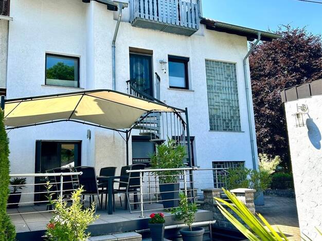 Haus zum Kauf 325.000 € 5 Zimmer 174 m² 1.968 m² Grundstück Hüttigweiler Illingen , Saar 66557