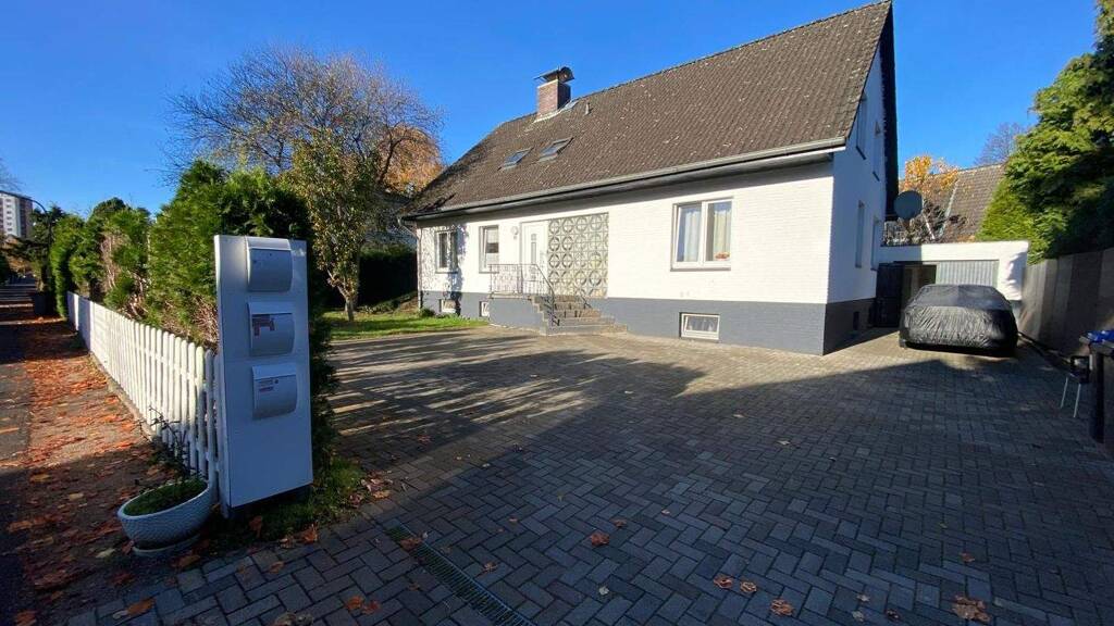 Haus zum Kauf 995.000 € 9 Zimmer 190 m² 630 m² Grundstück frei ab sofort In der Niederung Wandsbek Hamburg 22047