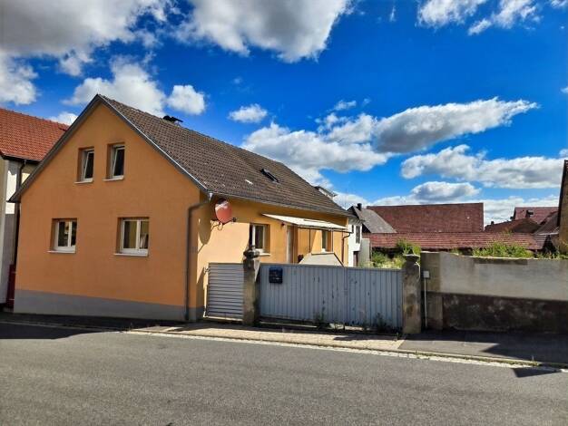 Einfamilienhaus zum Kauf 159.000 € 7 Zimmer 170 m² 790 m² Grundstück frei ab sofort Kerbfeld Aidhausen 97491