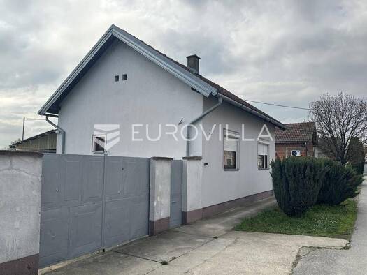 Haus zum Kauf 75.000 € 3 Zimmer 125 m² Borovo Naselje Borovo