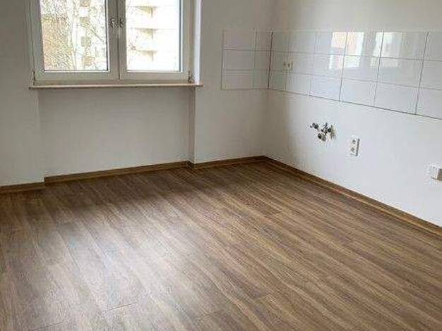 Wohnung zur Miete 414 € 1 Zimmer 37,6 m² 3. Geschoss frei ab 25.01.2026 Koblenzer Str. 210 Moselweiß Koblenz 56073