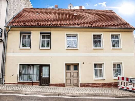 Einfamilienhaus zum Kauf provisionsfrei 120.000 € 8 Zimmer 141,6 m² 288 m² Grundstück Hospitalstraße 4 Lychen Lychen 17279