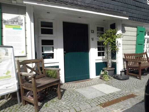 Mehrfamilienhaus zum Kauf als Kapitalanlage geeignet 295.000 € 1 Zimmer 135 m² Lüttringhausen Remscheid 42899