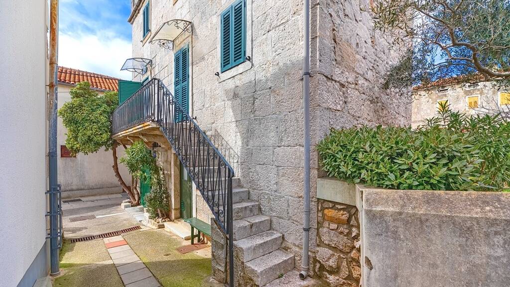 Einfamilienhaus zum Kauf 600.000 € 4 Zimmer 110 m² Punat 51521