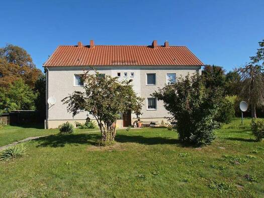 Mehrfamilienhaus zum Kauf als Kapitalanlage geeignet 350.000 € 496 m² 3.445 m² Grundstück Hohenfinow 16248