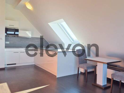 Penthouse zur Miete 1.255 € 1,5 Zimmer 38 m² 4. Geschoss Hamburger Str. 1 Milbertshofen-Am Hart München 80809