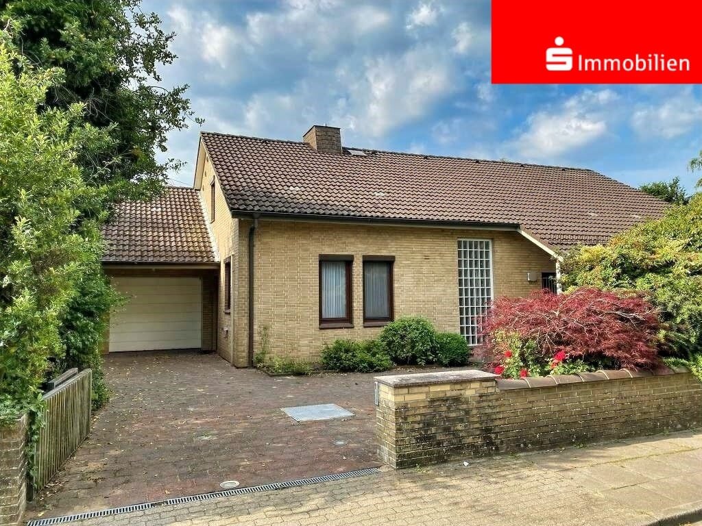 Einfamilienhaus zum Kauf 295.000 € 7 Zimmer 180 m²<br/>Wohnfläche 1.000 m²<br/>Grundstück ab sofort<br/>Verfügbarkeit Heide Heide 25746