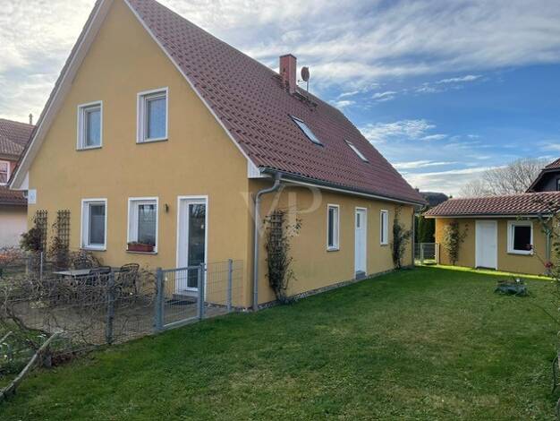 Mehrfamilienhaus zum Kauf 750.000 € 8 Zimmer 180 m² 592 m² Grundstück Putgarten Putgarten 18556