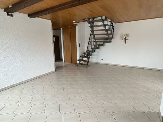 Maisonette zur Miete 1.260 € 3 Zimmer 79 m² Geschoss 2/2 frei ab sofort Mainz-Kastel Wiesbaden 55252