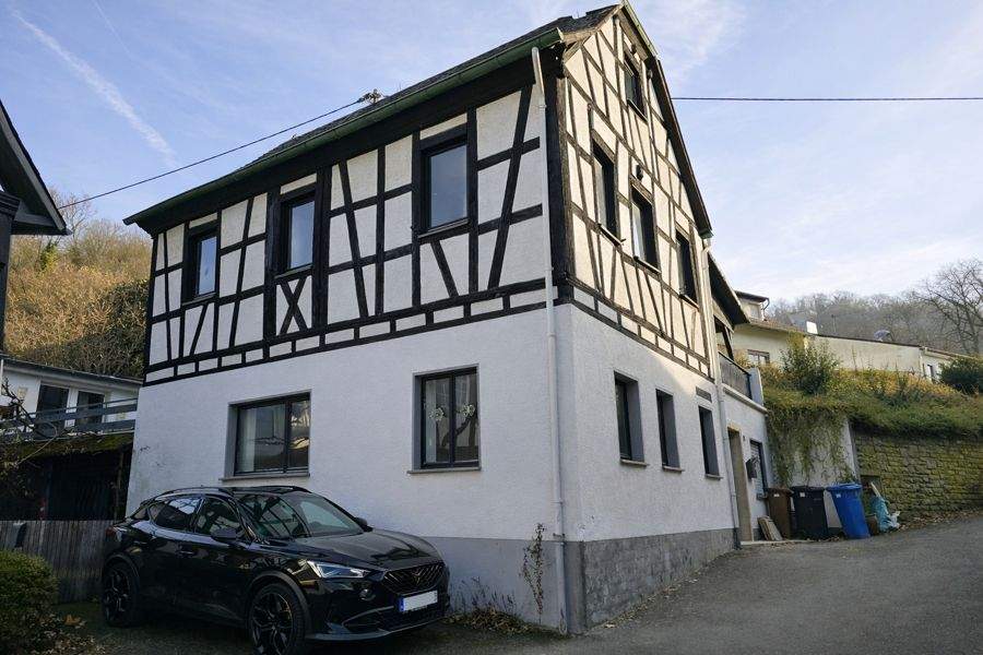 Immobilie in Bad Hönningen - Stilvolles Fachwerkhaus - Historischer Charme trifft modernes Wohnen - Bild 2