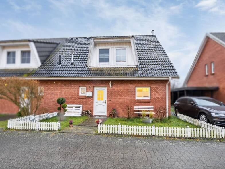 Doppelhaushälfte zum Kauf 249.000 € 4 Zimmer 110 m² 396 m² Grundstück Sukow Sukow 19079