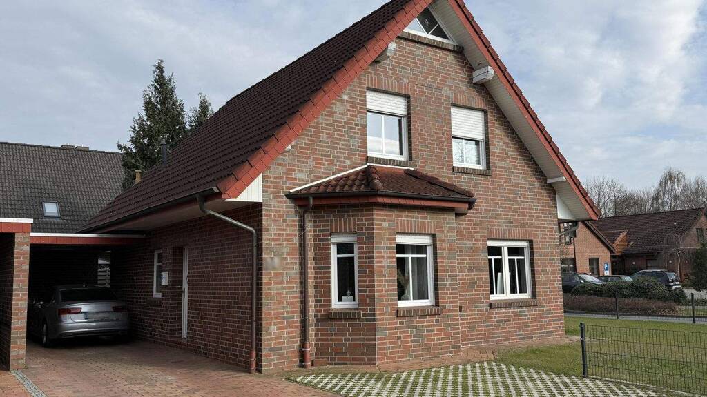 Einfamilienhaus zum Kauf 289.000 € 4 Zimmer 110,8 m² 380 m² Grundstück Friesoythe 26169