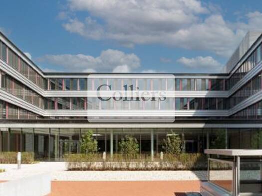 Bürofläche zur Miete 14 € 9.400 m² Bürofläche teilbar ab 1.172 m² Erlangen 91058