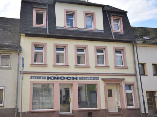 Haus zum Kauf 65.000 € 13 Zimmer 300 m² 598 m² Grundstück frei ab sofort Geringswalde Geringswalde 09326
