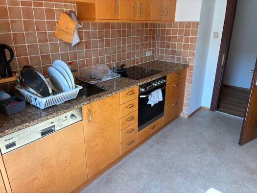 WG-Zimmer zur Miete 400 € 12 m² UG frei ab sofort Reit im Winkl 83242