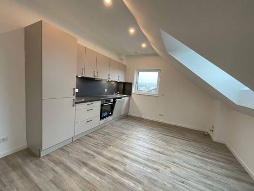 Wohnung zur Miete 750 € 2 Zimmer 66,9 m² 2. Geschoss frei ab 01.06.2026 Großenlüder 36137