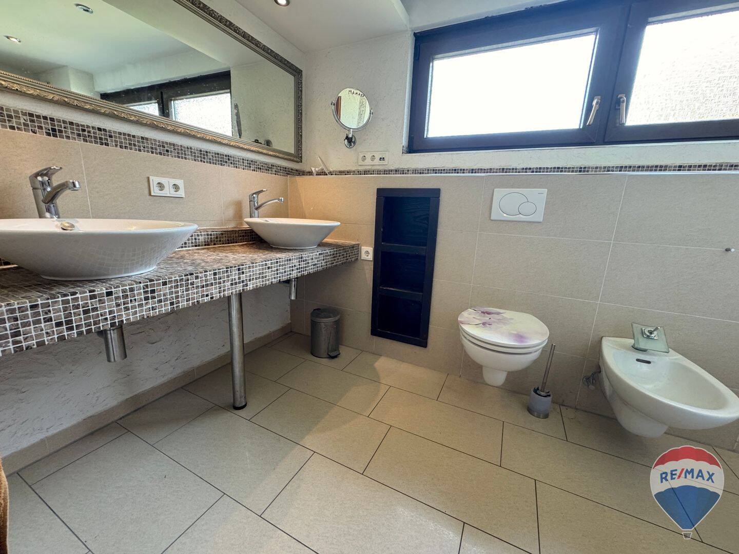 Property thumbnail 30